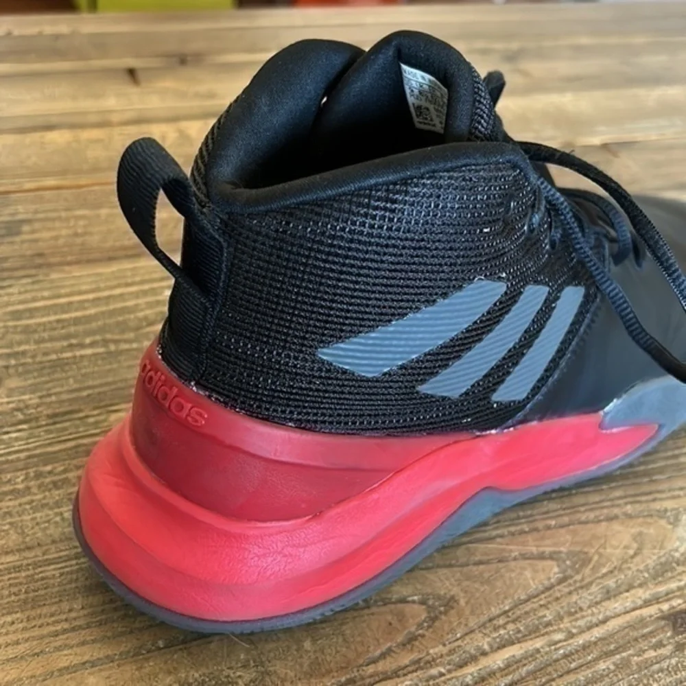 Adidas Own The Game Mens Sport Performance Basketball Shoes Size 9
